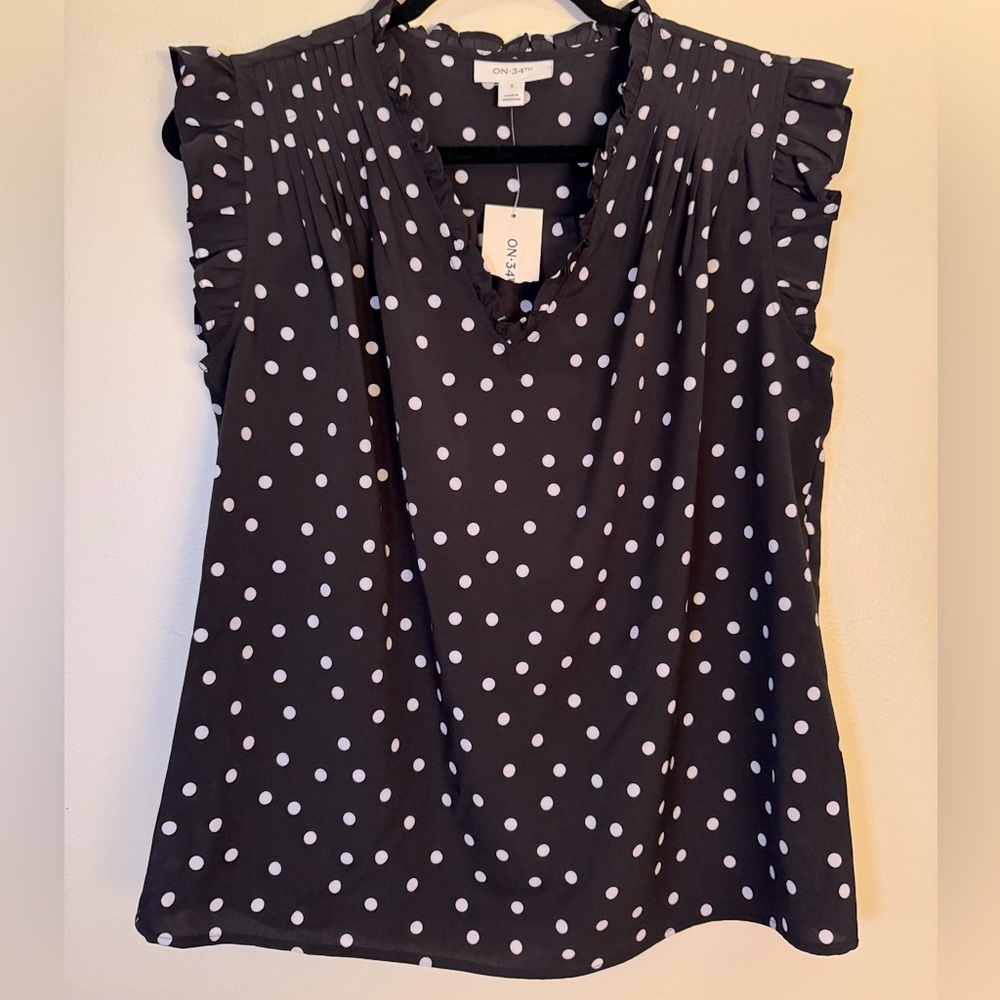 NWT! On 34th brand top! Size small! Black and white polka dot!